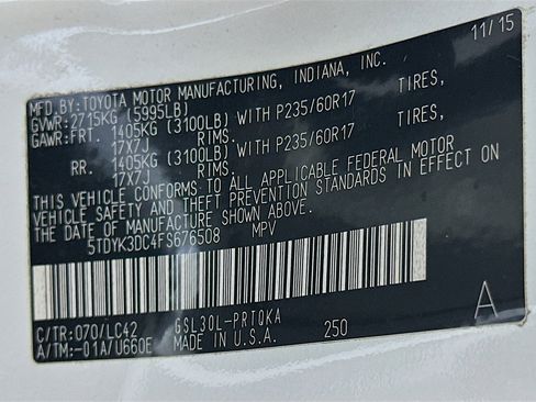 Used 2015 Toyota Sienna XLE image 12