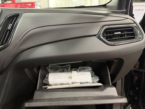 Used 2022 Chevrolet Equinox RS AWD/4WD image 20