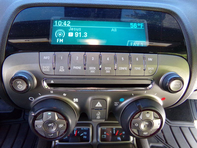 Used 2010 Chevrolet Camaro SS RWD image 27