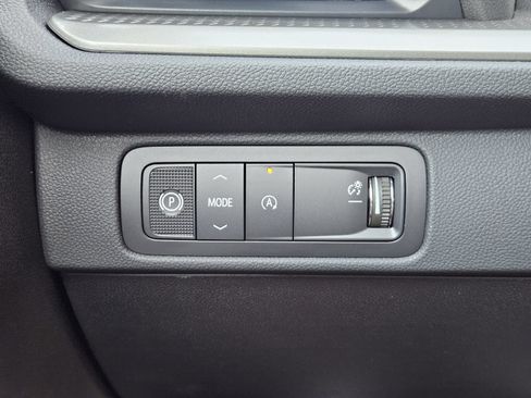 New 2027 Chevrolet Traverse LT FWD image 22