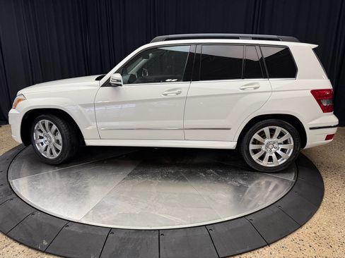 Used 2010 Mercedes-Benz GLK 350 4MATIC image 5