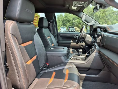 Used 2022 GMC Sierra 1500 AT4 w/ AT4 Preferred Package AWD/4WD image 39