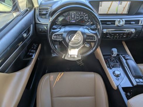 Used 2016 Lexus GS 200t image 12