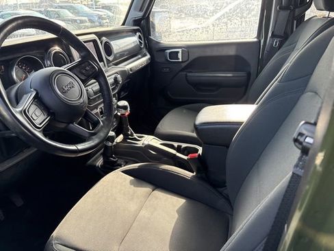 Used 2022 Jeep Wrangler Unlimited Sport image 10
