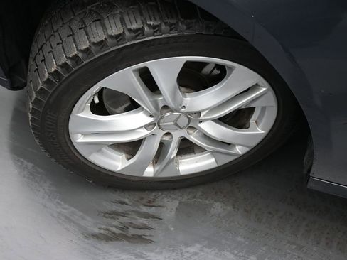 Used 2011 Mercedes-Benz E 350 4MATIC Wagon image 19