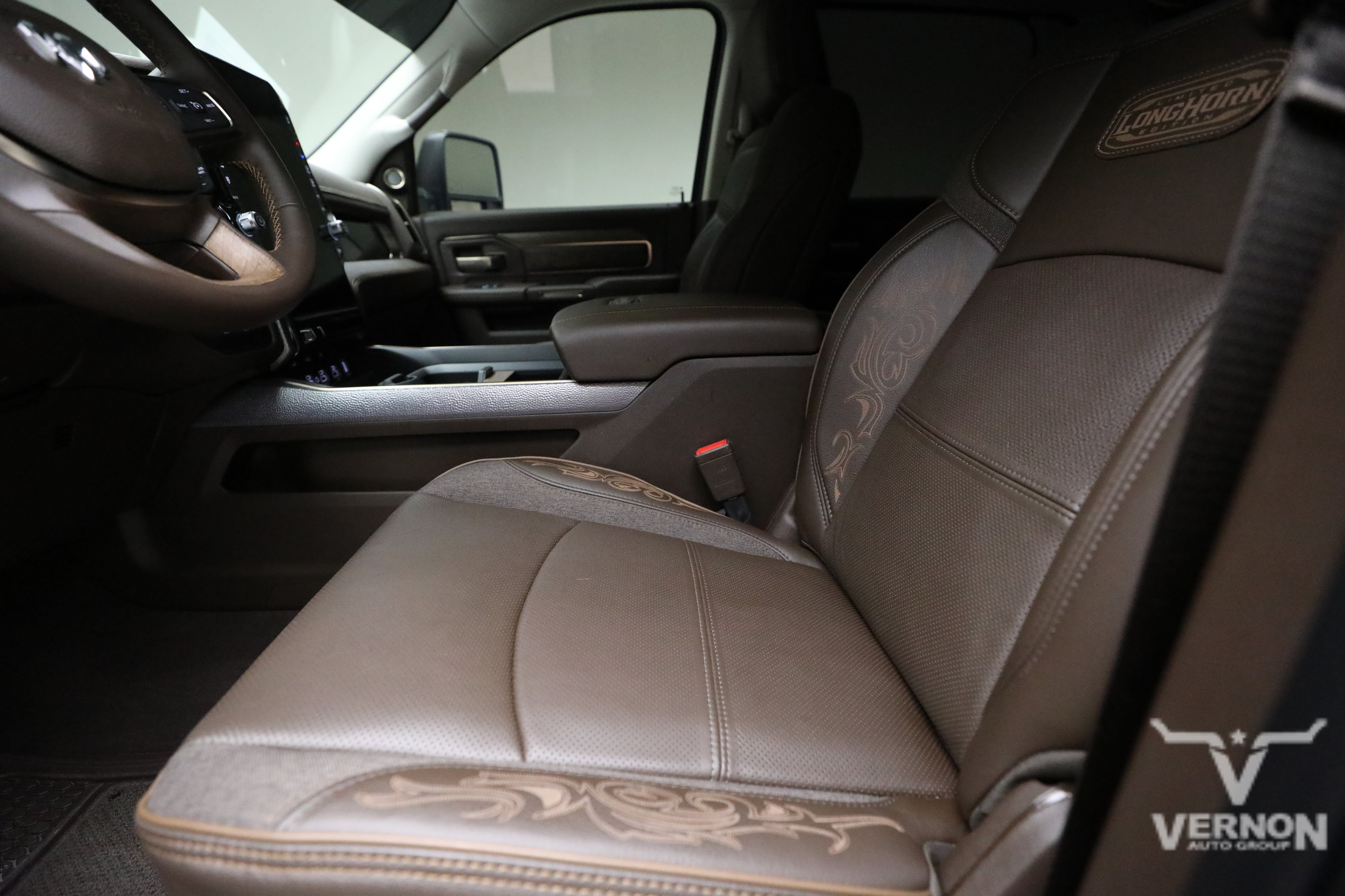 Used 2026 RAM 2500 Limited AWD/4WD image 10