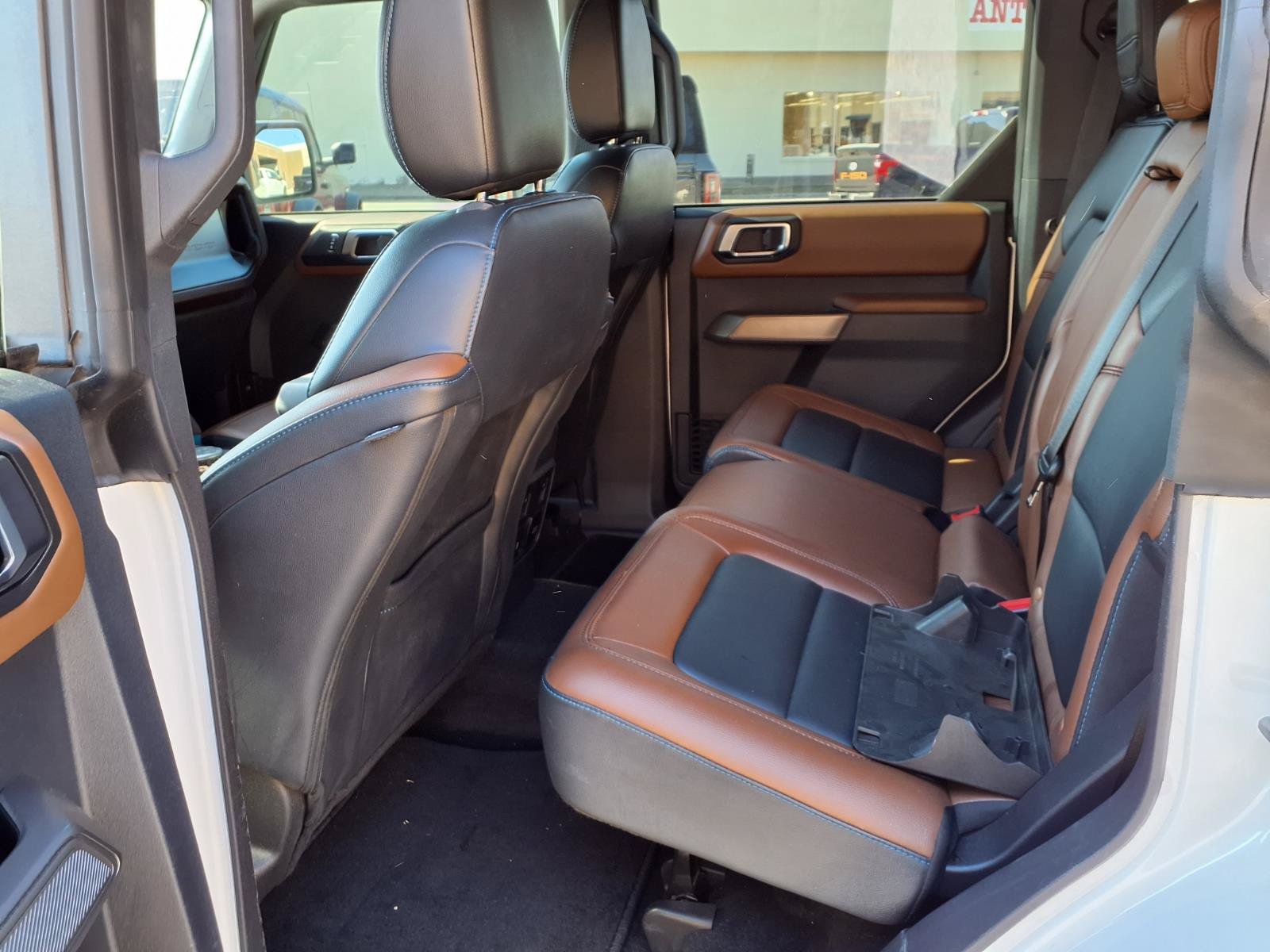 Used 2023 Ford Bronco Outer Banks AWD/4WD image 14