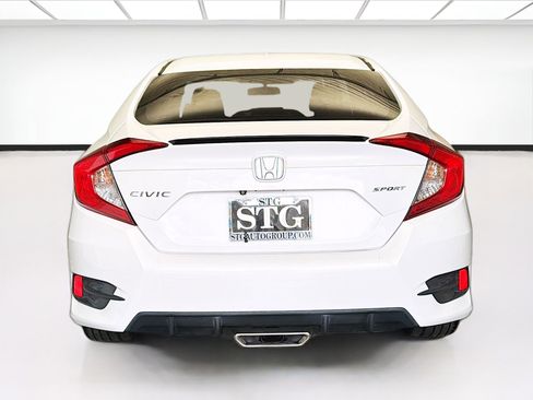 Used 2019 Honda Civic Sport image 5