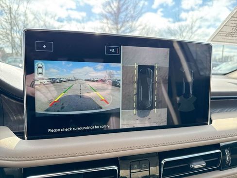 Used 2022 Lincoln Nautilus Reserve w/ Equipment Group 201A image 16