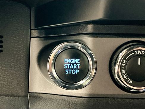 Used 2023 Toyota Tacoma TRD Off-Road image 24