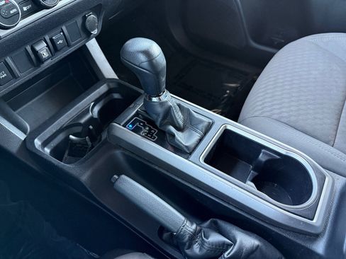 Used 2021 Toyota Tacoma SR5 w/ Blackout Package (TMS) image 18