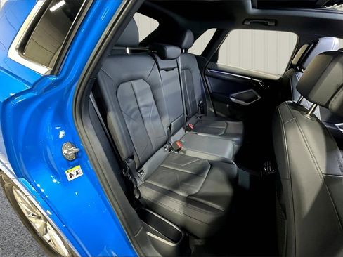 Used 2022 Audi Q3 2.0T Premium Plus image 25