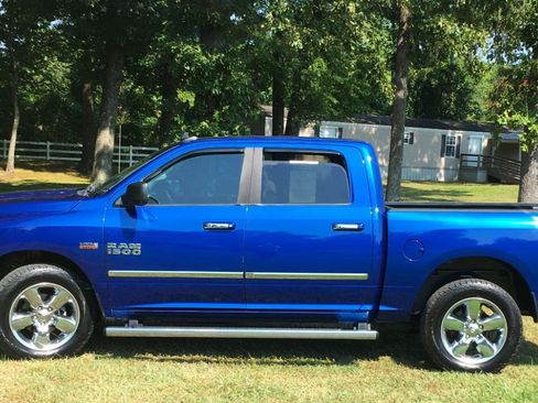 Used 2016 RAM 1500 Big Horn AWD/4WD image 2