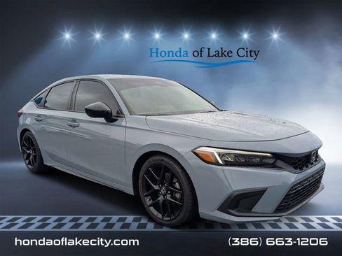 Used 2023 Honda Civic Sport image 1
