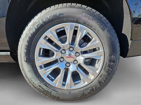 New 2026 GMC Yukon XL Denali w/ Sun & Power Step Package AWD/4WD image 10