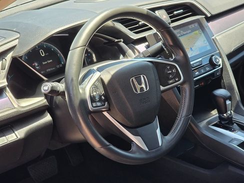 Used 2018 Honda Civic Touring image 19