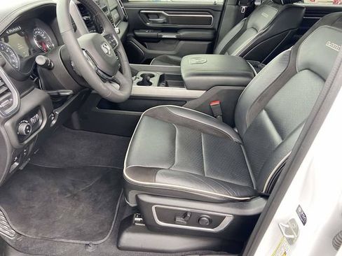 Used 2025 RAM 1500 Laramie w/ Sport Appearance Package AWD/4WD image 13