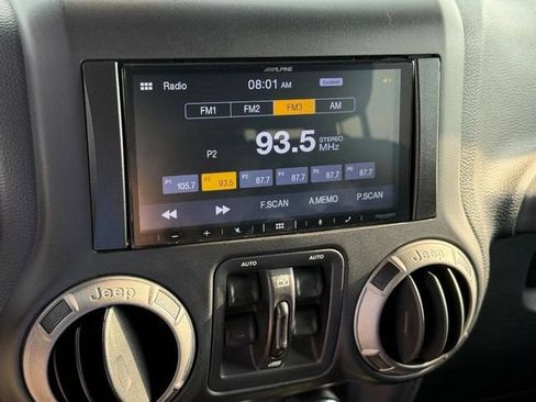 Used 2015 Jeep Wrangler Unlimited Sport AWD/4WD image 21