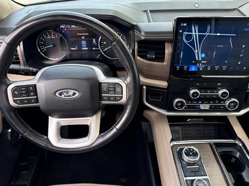 Used 2024 Ford Expedition Max Limited AWD/4WD image 11