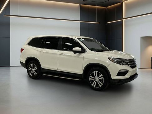Used 2018 Honda Pilot EX image 7