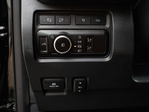 Used 2023 Ford F350 Platinum AWD/4WD image 42