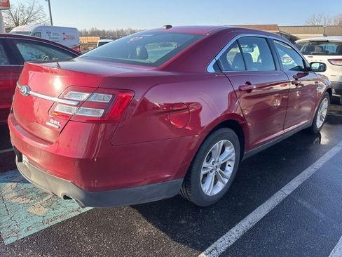 Used 2018 Ford Taurus SEL w/ Equipment Group 201A image 5