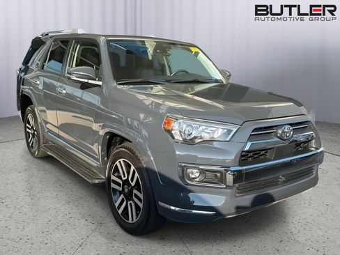 Used 2024 Toyota 4Runner Limited AWD/4WD image 2