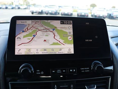 Used 2022 INFINITI QX80 Luxe image 16