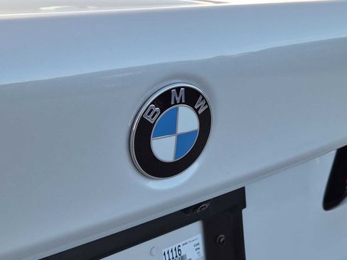 Used 2021 BMW 530e w/ Premium Package image 10