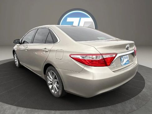 Used 2015 Toyota Camry XLE image 8