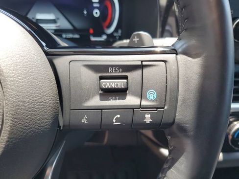 Certified 2024 Nissan Pathfinder Platinum w/ Black Appearance Package FWD image 22