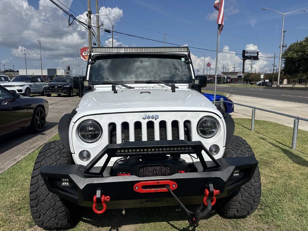 Used 2017 Jeep Wrangler Unlimited Sport w/ Connectivity Group AWD/4WD image 2