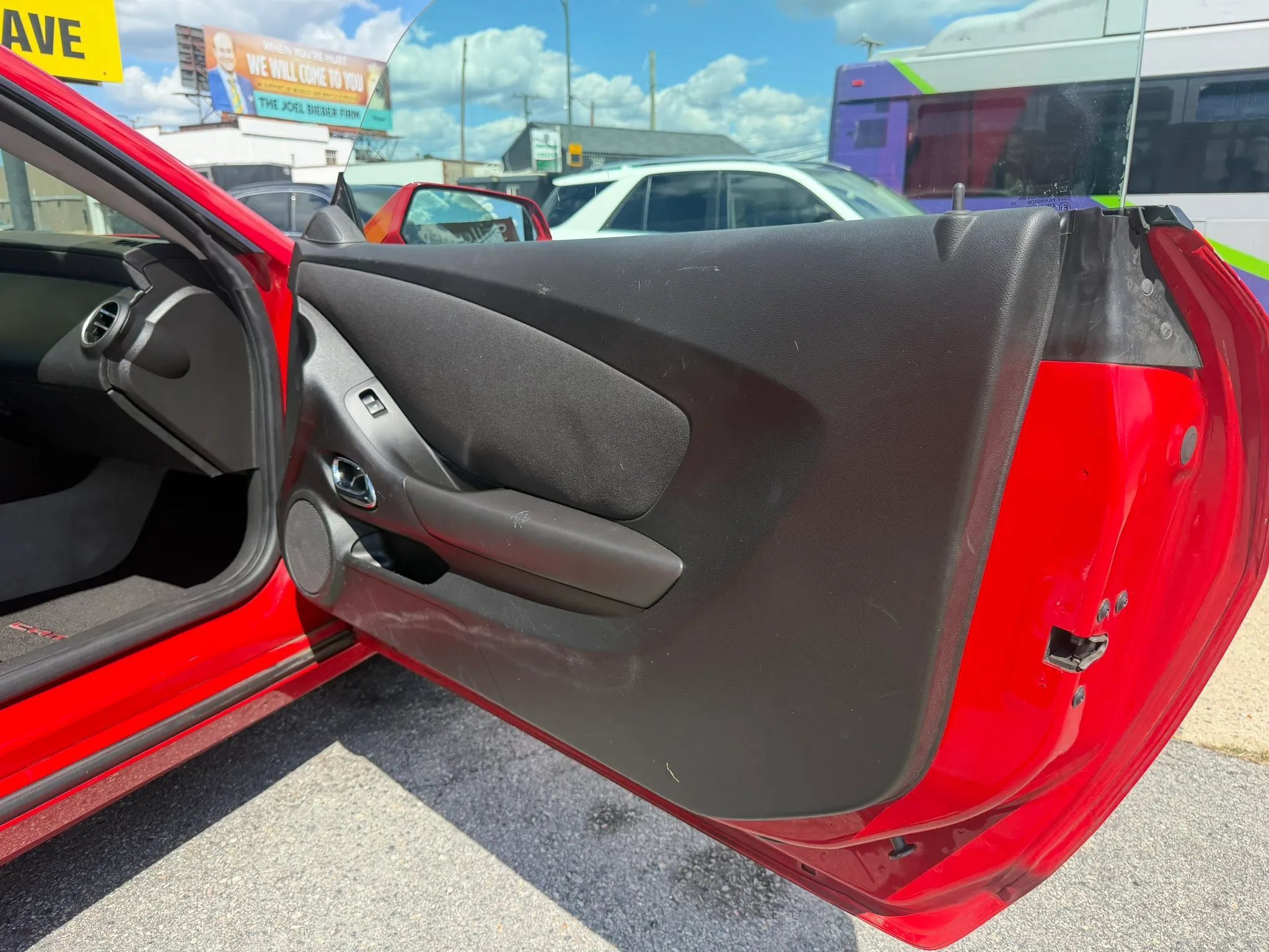 Used 2010 Chevrolet Camaro LT RWD image 7