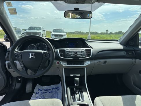 Used 2014 Honda Accord EX image 11