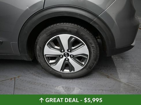 Used 2018 Kia Niro LX FWD image 13