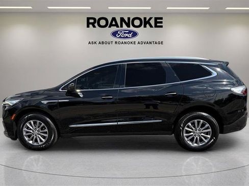 Used 2023 Buick Enclave Essence AWD/4WD image 15