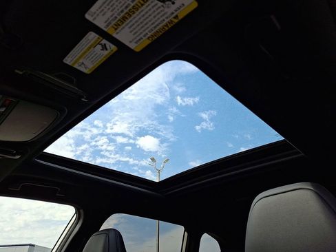 Certified 2025 Subaru Forester Limited image 12