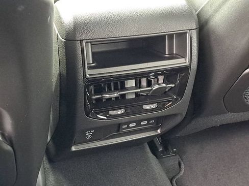 New 2026 Jeep Grand Cherokee Altitude AWD/4WD image 20