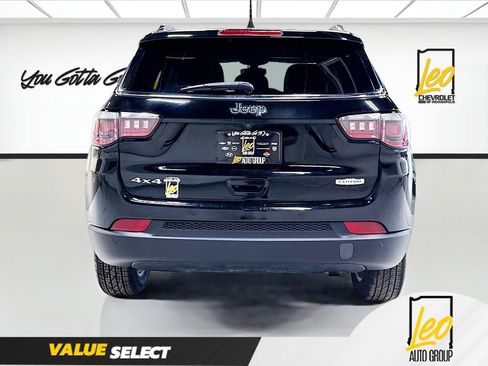 Used 2018 Jeep Compass Latitude w/ Popular Equipment Group AWD/4WD image 7