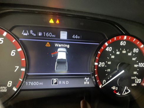 Used 2023 Nissan Frontier PRO-4X w/ Technology Package image 8