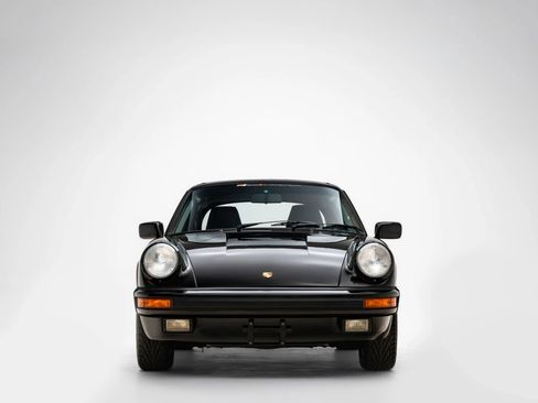 Used 1987 Porsche 911 Carrera RWD image 6
