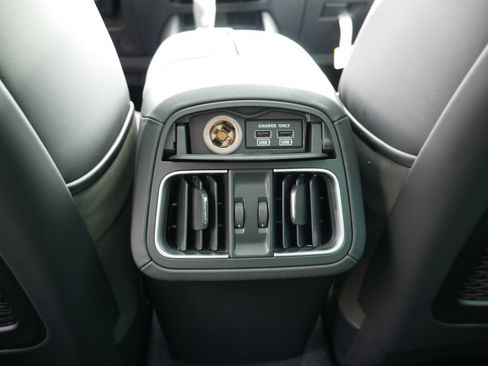 Used 2024 Maserati Levante Modena Ultima image 19