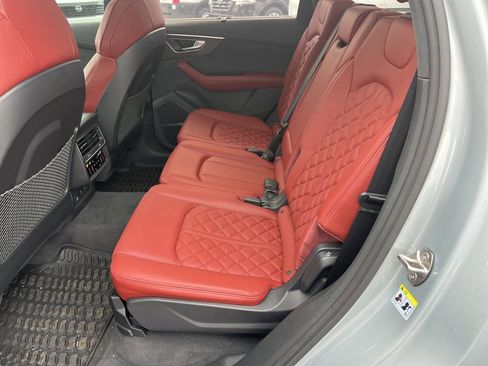 Used 2023 Audi SQ7 Prestige w/ Sport Package image 13