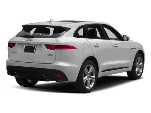 Used 2017 Jaguar F-PACE R-Sport image 2