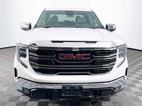 Used 2024 GMC Sierra 1500 SLT image 3