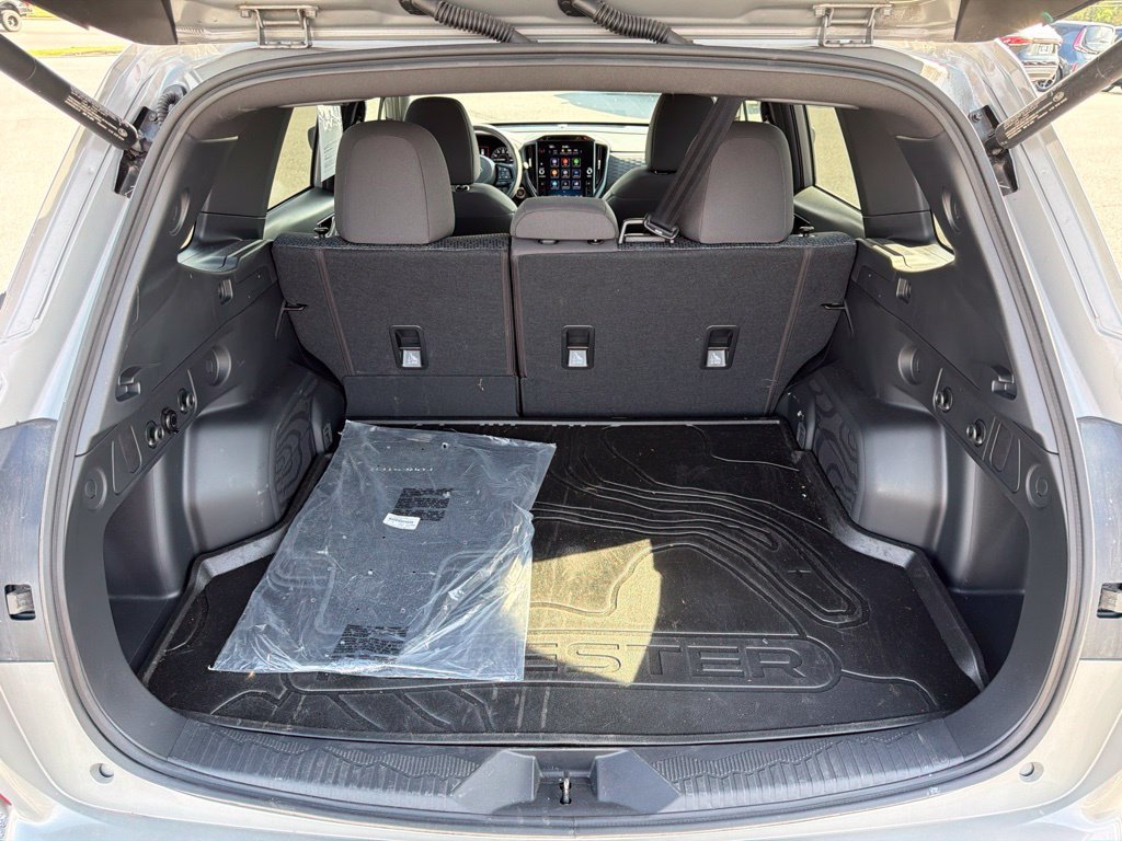 Certified 2025 Subaru Forester Premium w/ Convenience Package #2 AWD/4WD image 17