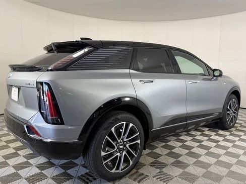 New 2026 Cadillac Optiq Sport 2 w/ LPO, Floor Liner Package AWD/4WD image 7