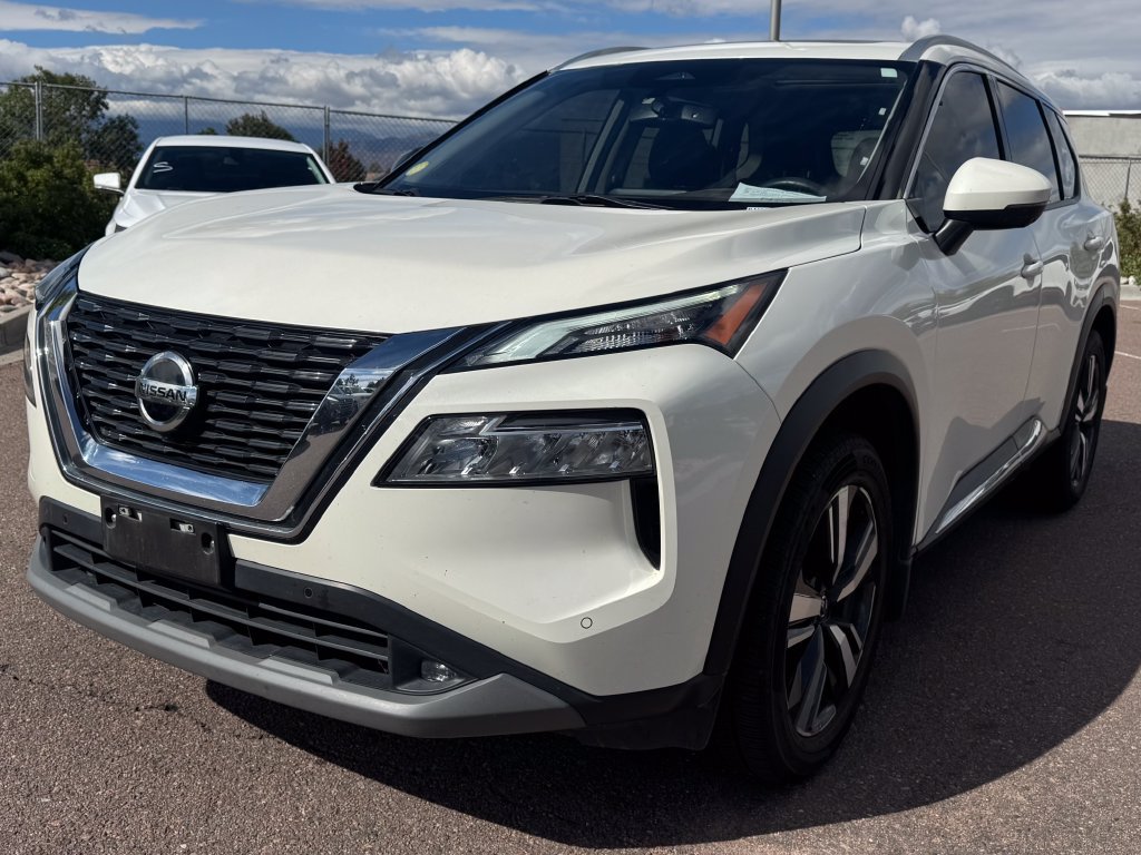 Used 2021 Nissan Rogue SL w/ Premium Package FWD image 3