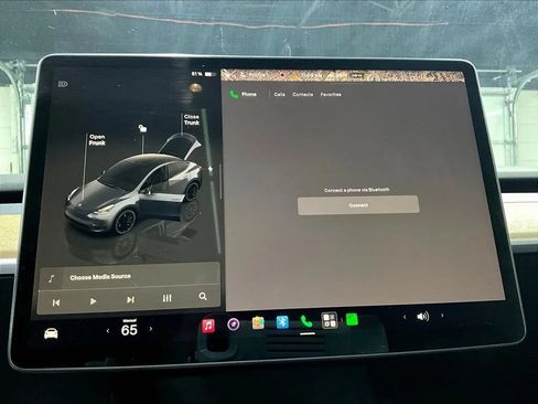 Used 2022 Tesla Model Y Performance AWD/4WD image 17
