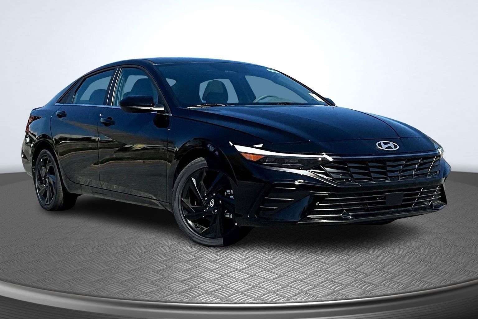 Used 2026 Hyundai Elantra SEL Sport Premium FWD image 3